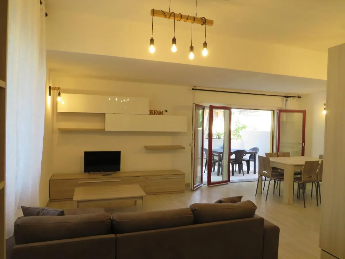 Appartamento Dante Cervia 0*,  Italy